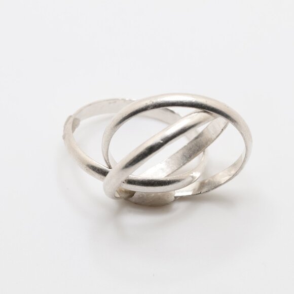 Vintage Sterling Silver Interlocking Ring - Picture 2 of 6